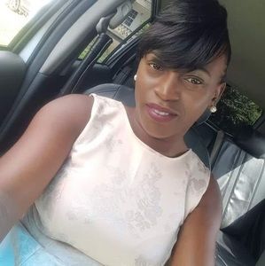 Meet your Posher, Candy